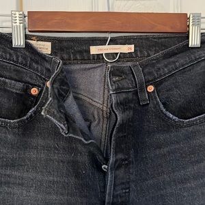 Levi’s Ribcage ankle black jeans